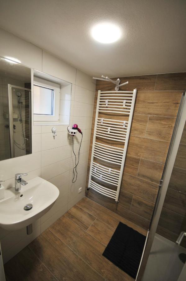 Malovany Dvorecek Dolní Dunajovice Exterior foto